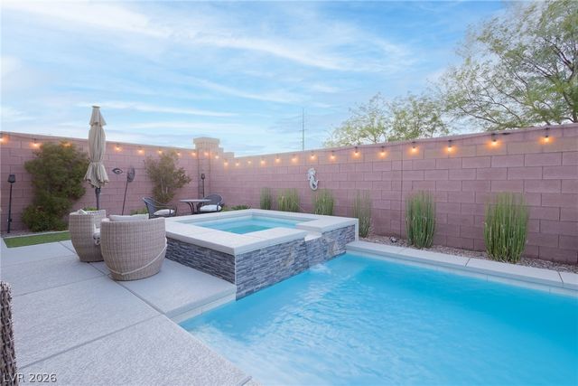6844 Vista Roma Avenue, Las Vegas, NV 89139
