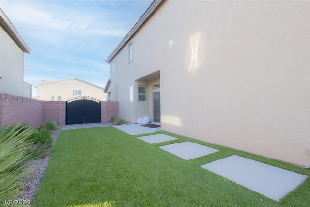 6844 Vista Roma Avenue, Las Vegas, NV 89139