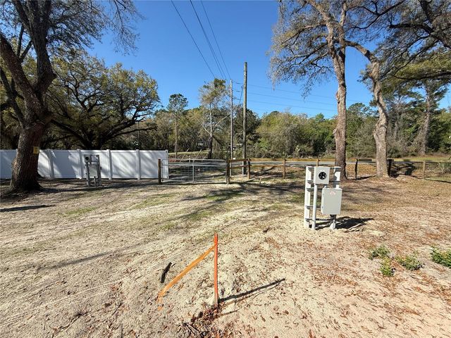 7626 SE 183RD AVENUE ROAD, Ocklawaha, FL 32179