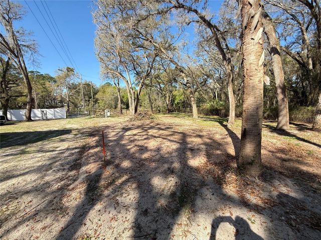 7626 SE 183RD AVENUE ROAD, Ocklawaha, FL 32179