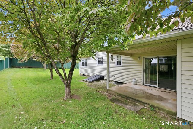 55 Edwards Street, Manchester, CT 06042