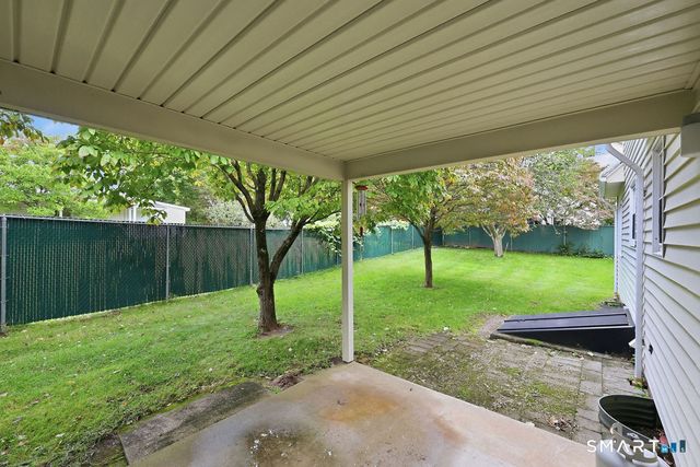 55 Edwards Street, Manchester, CT 06042