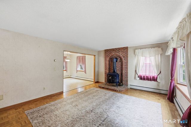 55 Edwards Street, Manchester, CT 06042