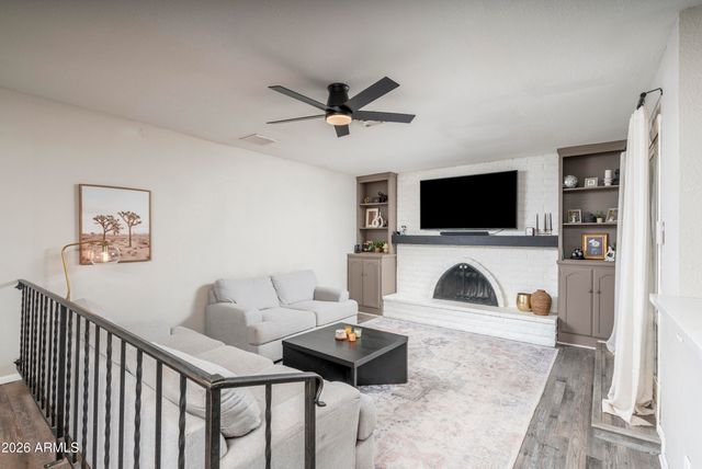 2406 E LA JOLLA Drive, Tempe, AZ 85282