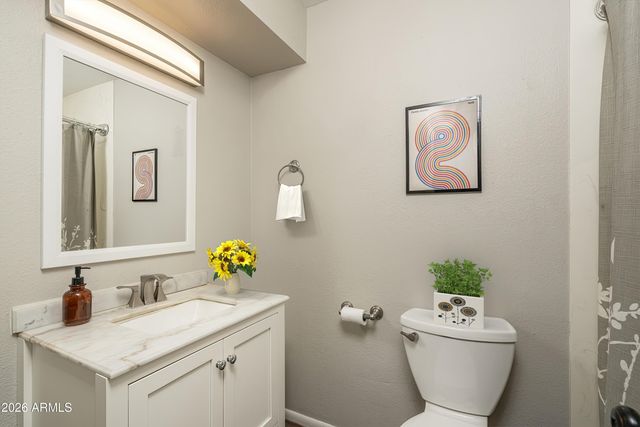 2406 E LA JOLLA Drive, Tempe, AZ 85282