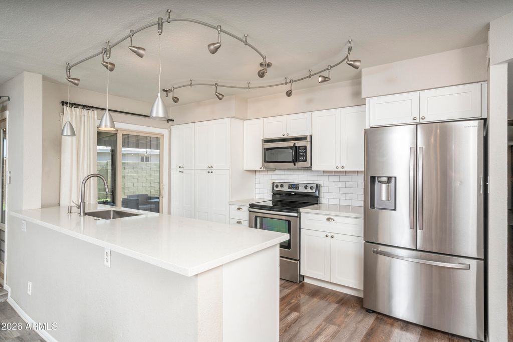 2406 E LA JOLLA Drive, Tempe, AZ 85282 — photo 4