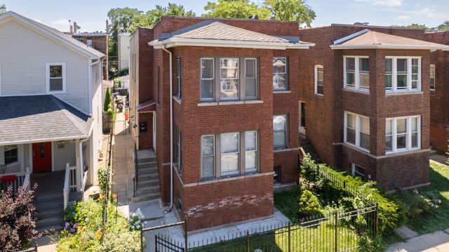 3337 W Cullom Avenue 3, Chicago, IL 60618