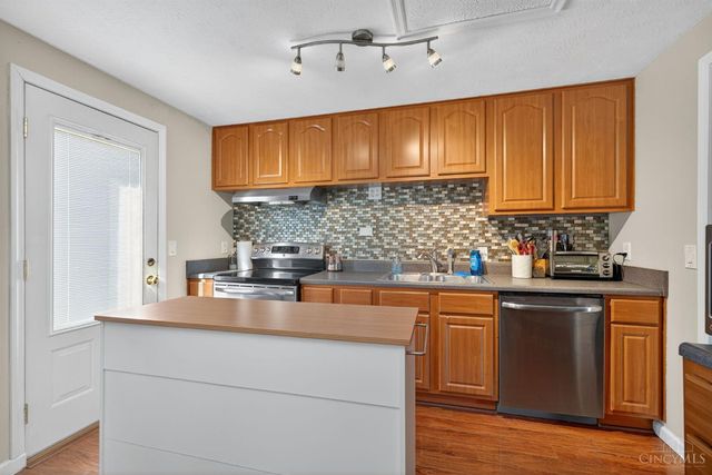 10001 Forestedge, Miamisburg, OH 45342