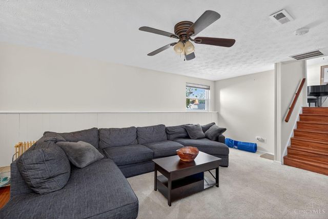 10001 Forestedge, Miamisburg, OH 45342