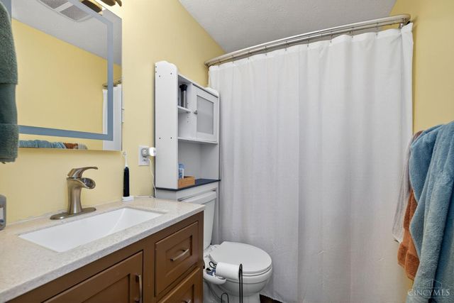 10001 Forestedge, Miamisburg, OH 45342