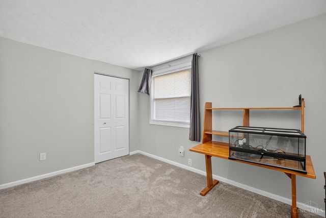 10001 Forestedge, Miamisburg, OH 45342