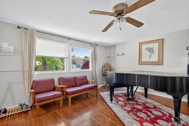 10001 Forestedge, Miamisburg, OH 45342