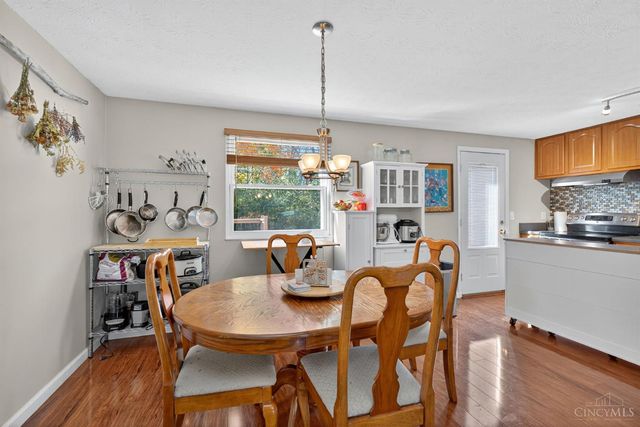 10001 Forestedge, Miamisburg, OH 45342