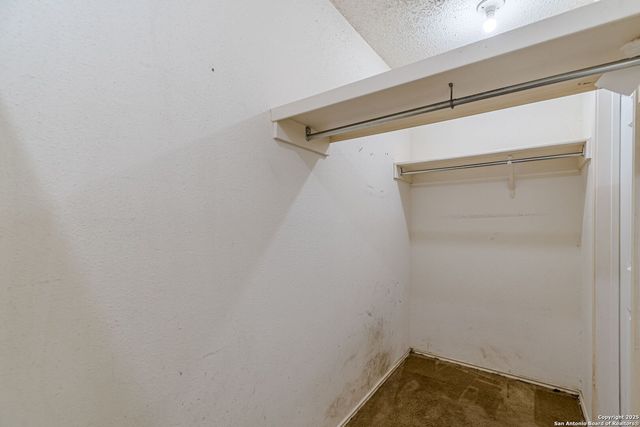 9402 Valley Moss, San Antonio, TX 78250