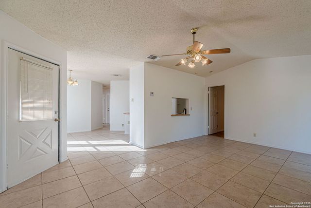 9402 Valley Moss, San Antonio, TX 78250