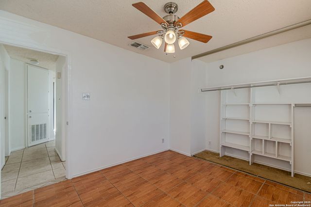 9402 Valley Moss, San Antonio, TX 78250