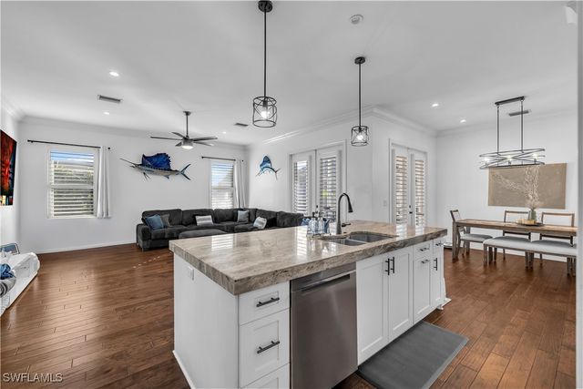 11141 Palmetto Ridge DR, Naples, FL 34110