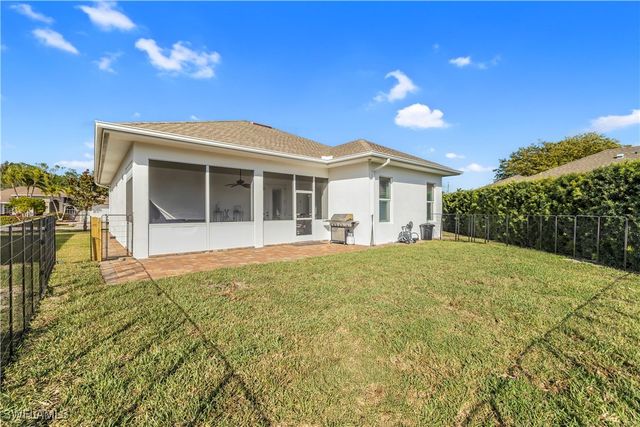 11141 Palmetto Ridge DR, Naples, FL 34110