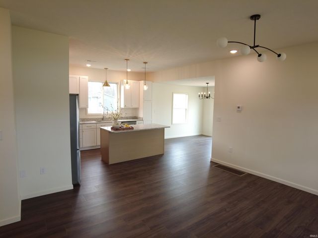 444 S 4TH Street, Mitchell, IN 47446