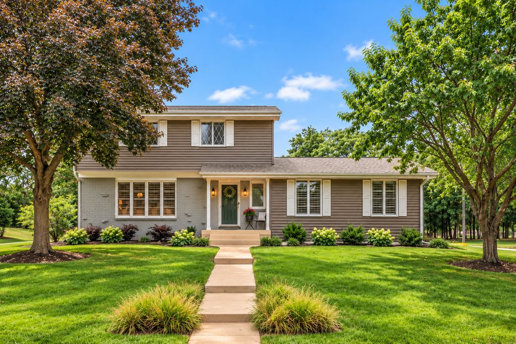 10 Western Terrace, Golden Valley, MN 55426 — exterior