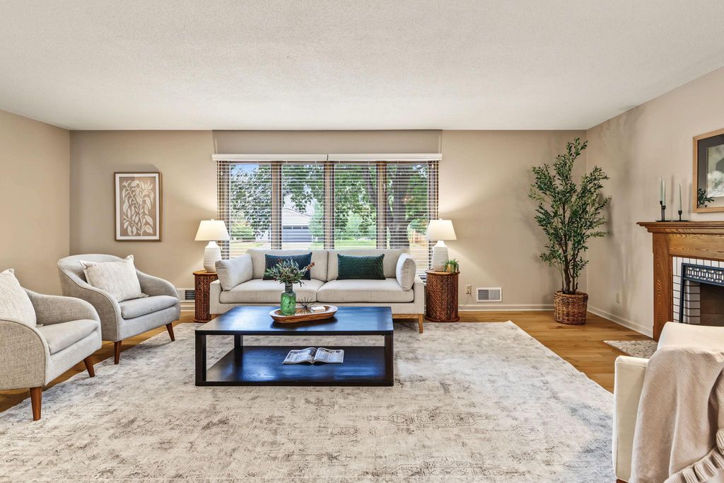 10 Western Terrace, Golden Valley, MN 55426 — photo 5