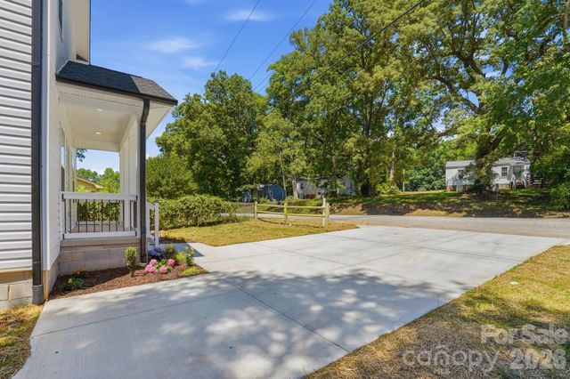 208 Wylie Park Road, Lancaster, SC 29720