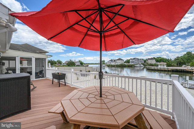 30 ATLANTIS BLVD, Tuckerton, NJ 08087