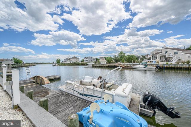 30 ATLANTIS BLVD, Tuckerton, NJ 08087