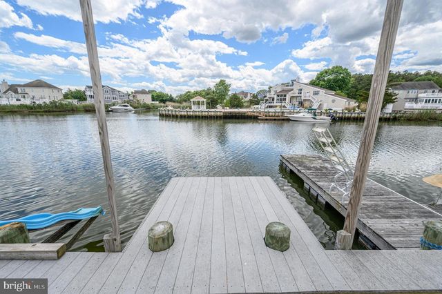 30 ATLANTIS BLVD, Tuckerton, NJ 08087