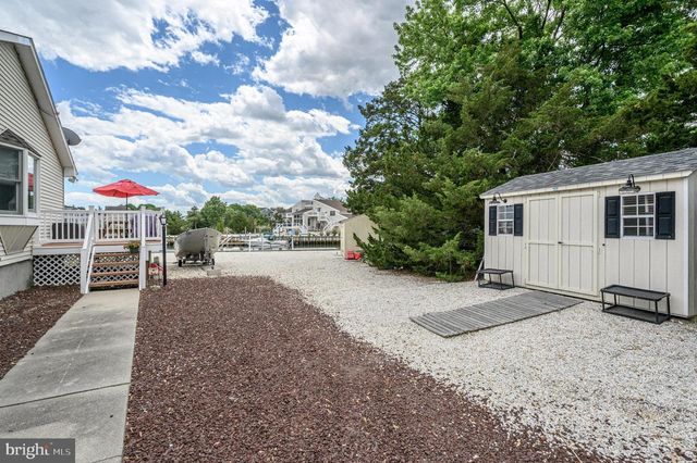 30 ATLANTIS BLVD, Tuckerton, NJ 08087
