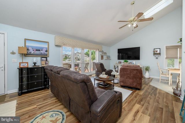 30 ATLANTIS BLVD, Tuckerton, NJ 08087