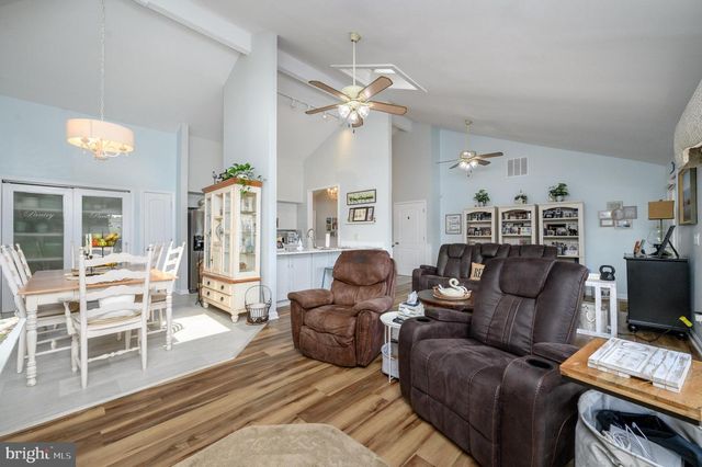 30 ATLANTIS BLVD, Tuckerton, NJ 08087