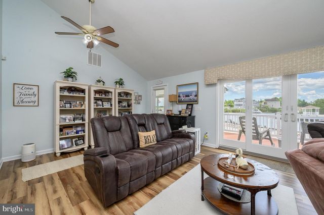 30 ATLANTIS BLVD, Tuckerton, NJ 08087