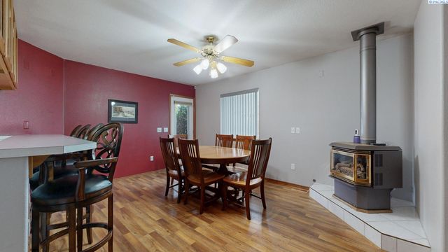 127 Willow Circle, Pasco, WA 99301