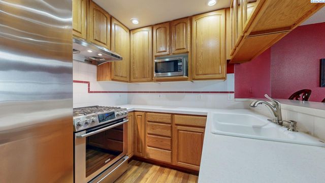 127 Willow Circle, Pasco, WA 99301