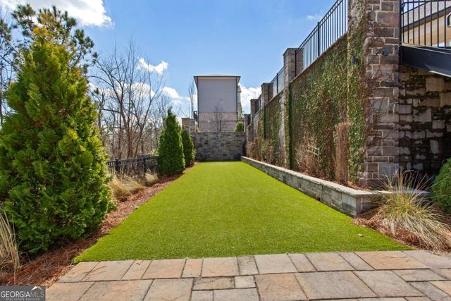 2527 Figaro Drive 214, Atlanta, GA 30339