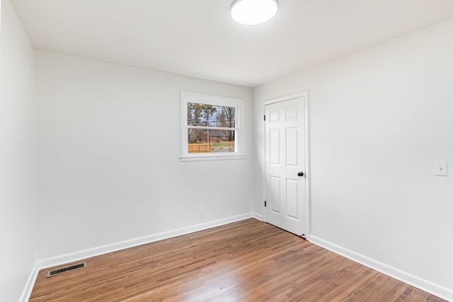 233 Haywood Ln, Nashville, TN 37211