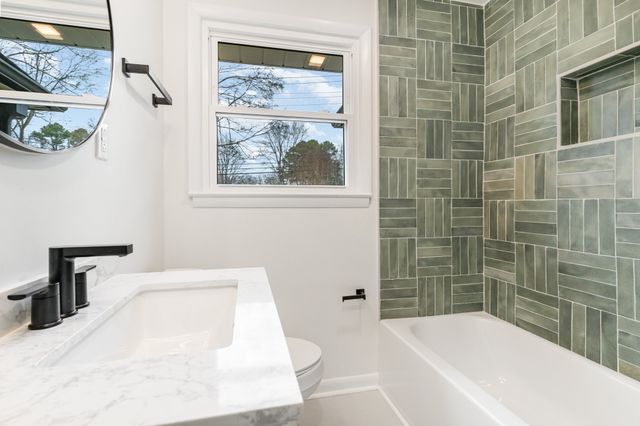 233 Haywood Ln, Nashville, TN 37211