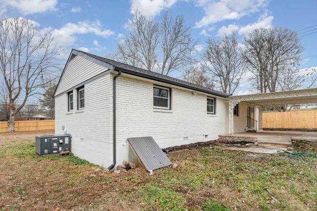 233 Haywood Ln, Nashville, TN 37211