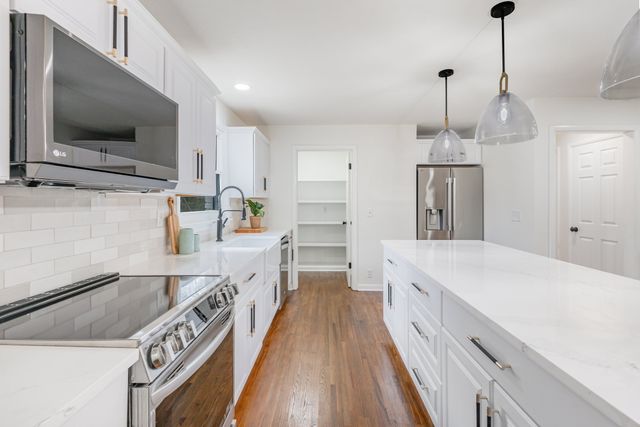 233 Haywood Ln, Nashville, TN 37211