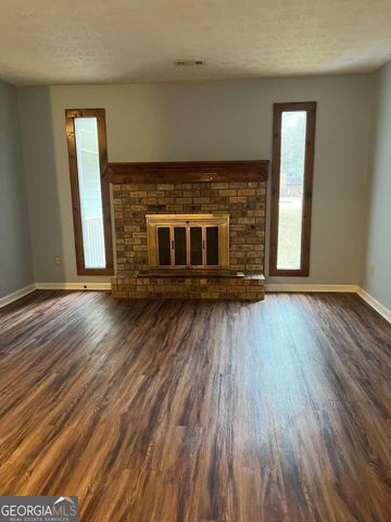 9579 Briar Creek Lane, Jonesboro, GA 30238