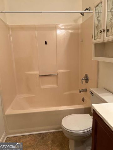 9579 Briar Creek Lane, Jonesboro, GA 30238