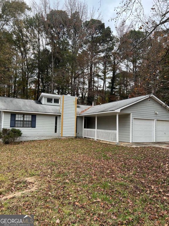 9579 Briar Creek Lane, Jonesboro, GA 30238