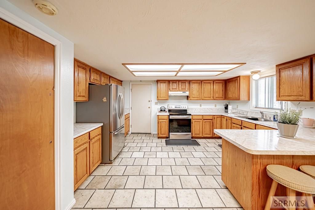 Image 15 of property listing at 832 Wildrose Lane, Blackfoot, ID 83221