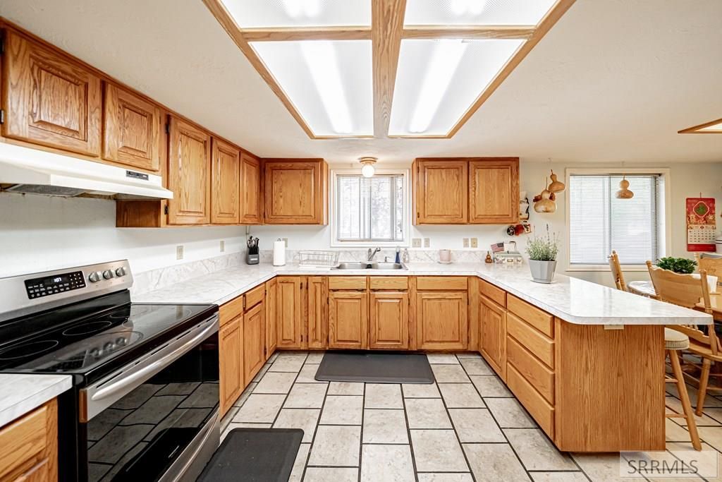 Image 16 of property listing at 832 Wildrose Lane, Blackfoot, ID 83221