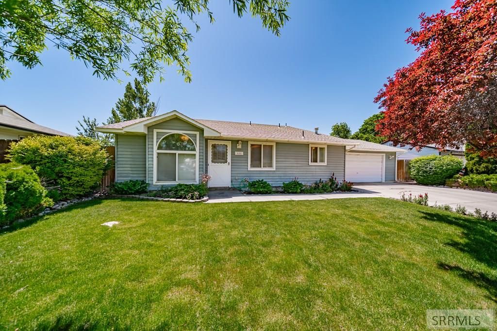 Image 2 of property listing at 832 Wildrose Lane, Blackfoot, ID 83221