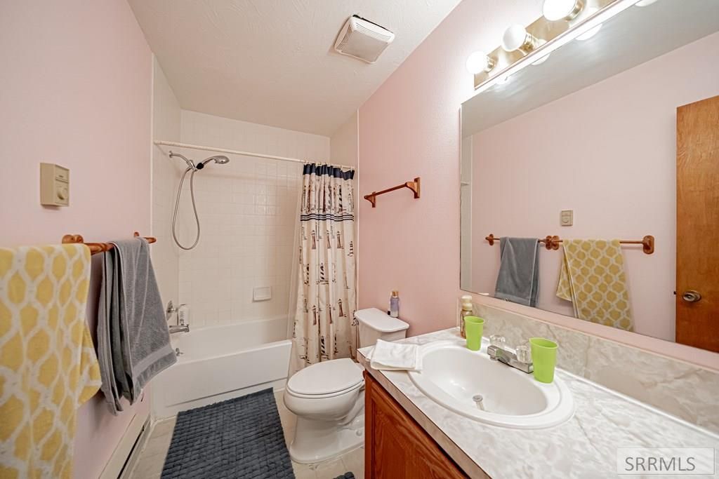 Image 31 of property listing at 832 Wildrose Lane, Blackfoot, ID 83221