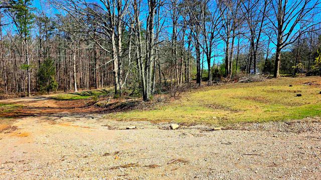 7265 HIGHWAY 69 HWY, Savannah, TN 38372