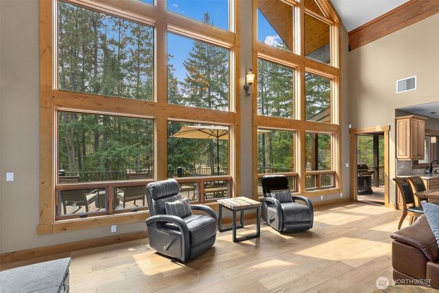 251 Evergreen Valley Loop Road, Ronald, WA 98940