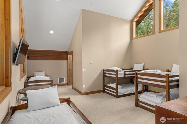 251 Evergreen Valley Loop Road, Ronald, WA 98940